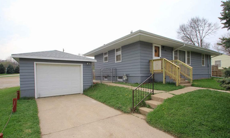 2415 Talbot Rd., Sioux City, IA - $125,000
